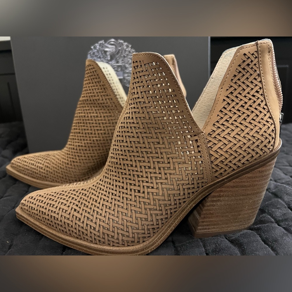 Vince Camuto Tan Woven Ankle Boots - Picture 4 of 12